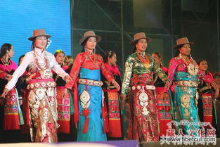 青海省海南州第二届藏族服饰文化艺术节隆重开幕 展示多彩藏族服饰文化